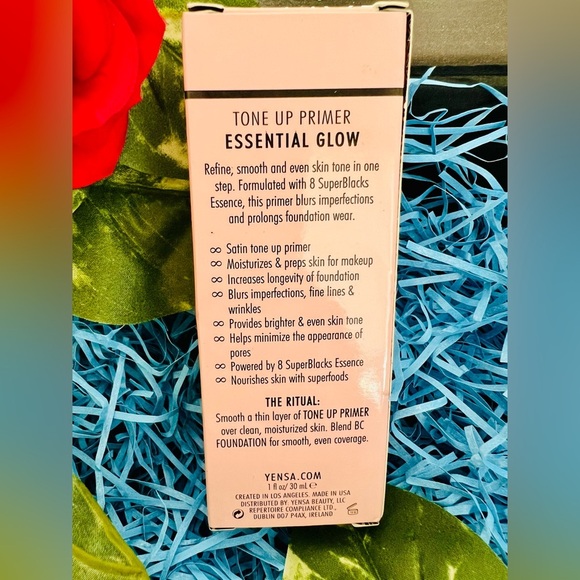 NIB Tone Up Primer - Essential Glow w/ 8 SuperBlacks Essence - Picture 2 of 11